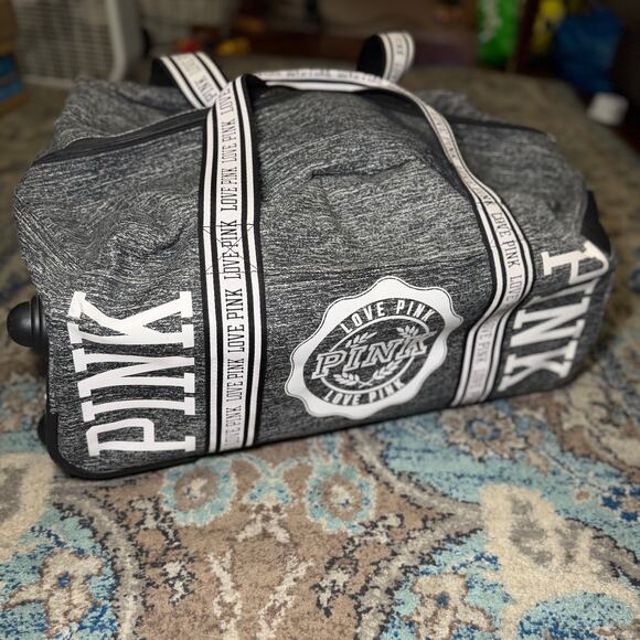 VS Pink Suitcase Duffle bag - Picture 1 of 6